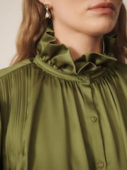 أخضر - CERENE Long Sleeve High Neck Satin Blouse - صورة 3 من 10