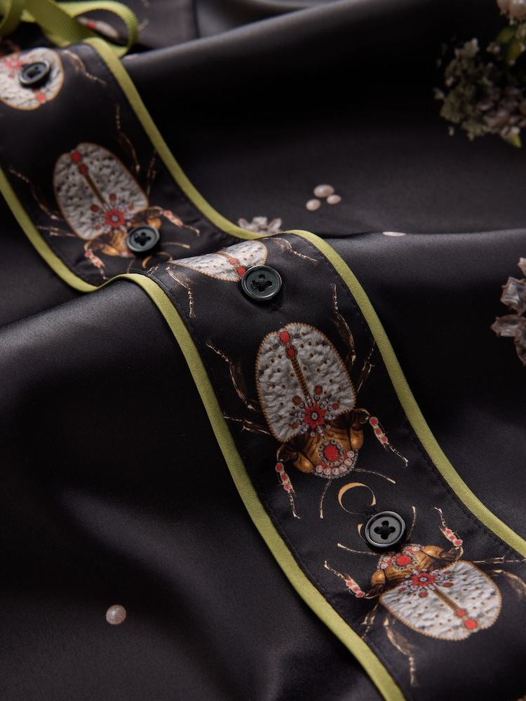 Imprimé fleuri à petites fleurs noir et précoce - Chemise en satin à imprimé fleuri CERENE Cerenity - Image 9 sur 9