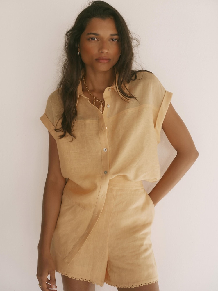 Mint Velvet Yellow Linen Scallop Hem Shorts - Image 2 of 7