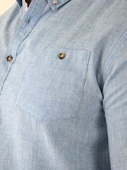 D555 Blue Linen Mix Short Sleeve Shirt With Button Down Collar & Pocket - Image 4 of 6