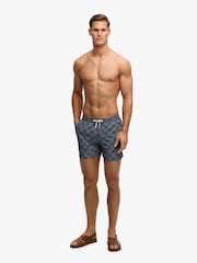 SUPERDRY Premium Printed 15-inch Swim Shorts - Imagen 7 de 9
