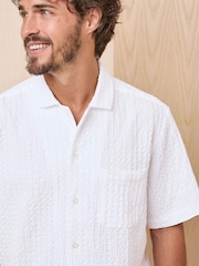 Cotton Traders White Signature Short Sleeve Casual Cotton Shirt - Image 4 of 4