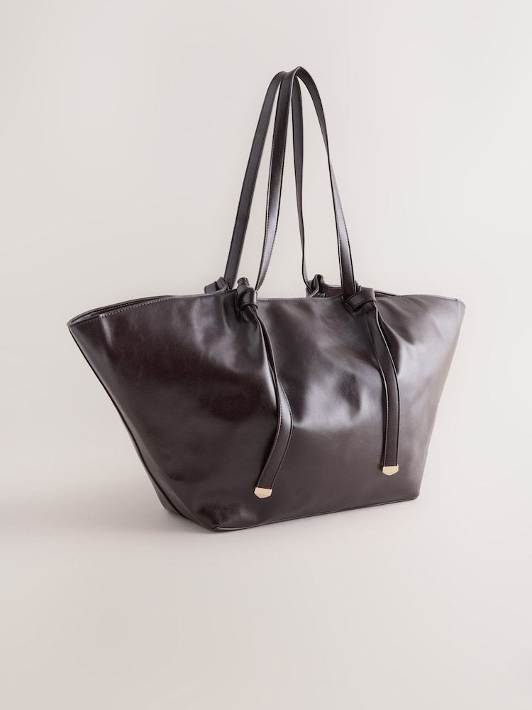 Burgunderrot - Large Pinched Shoulder Bag - Bild 1 von 5