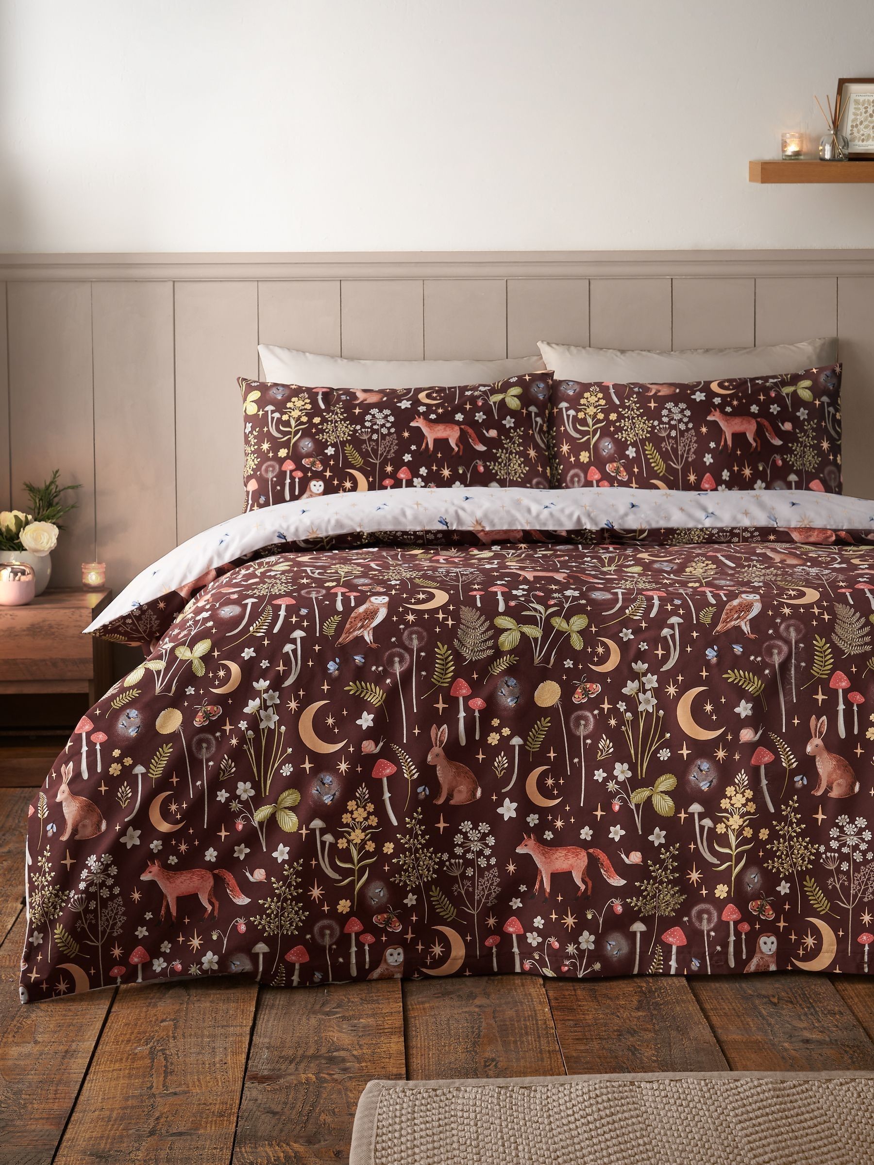 B&Q -  Enchanted Twilight Animals Reversible King Duvet Cover Set With Pillowcases Chocolate - Image 10