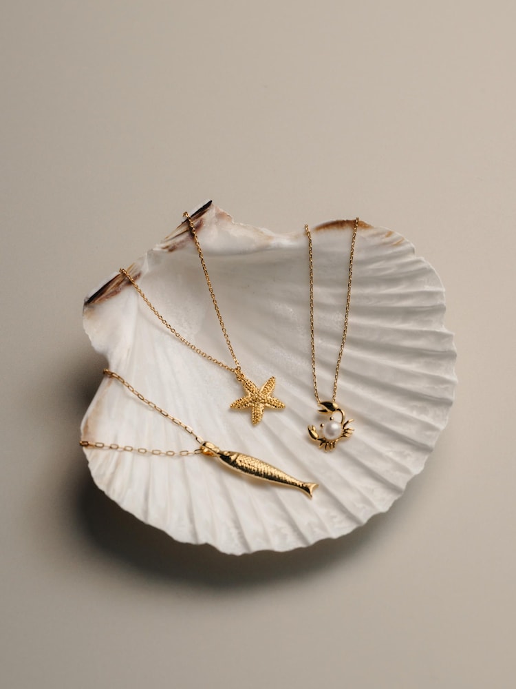 Orelia London Gold Tone Textured Starfish Necklace - Image 4 of 4