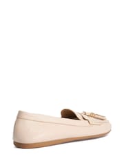 乳白色 - Dune London Leather Tassle Detail Soft Loafers - 圖片 4/6