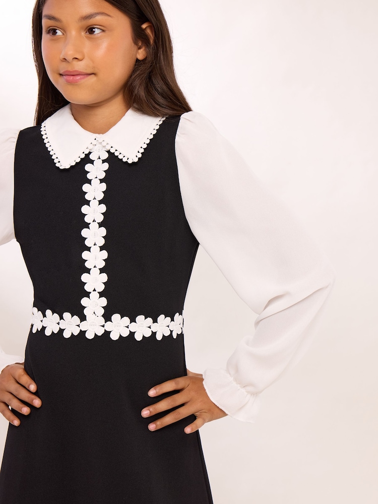Lipsy 2-in-1 Long Sleeve Flower Trim Dress (5-16yrs) - Larawan 2 ng 5 Lipsy 2-in-1 Long Sleeve Flower Trim Dress (5-16yrs) - Larawan 2 ng 5