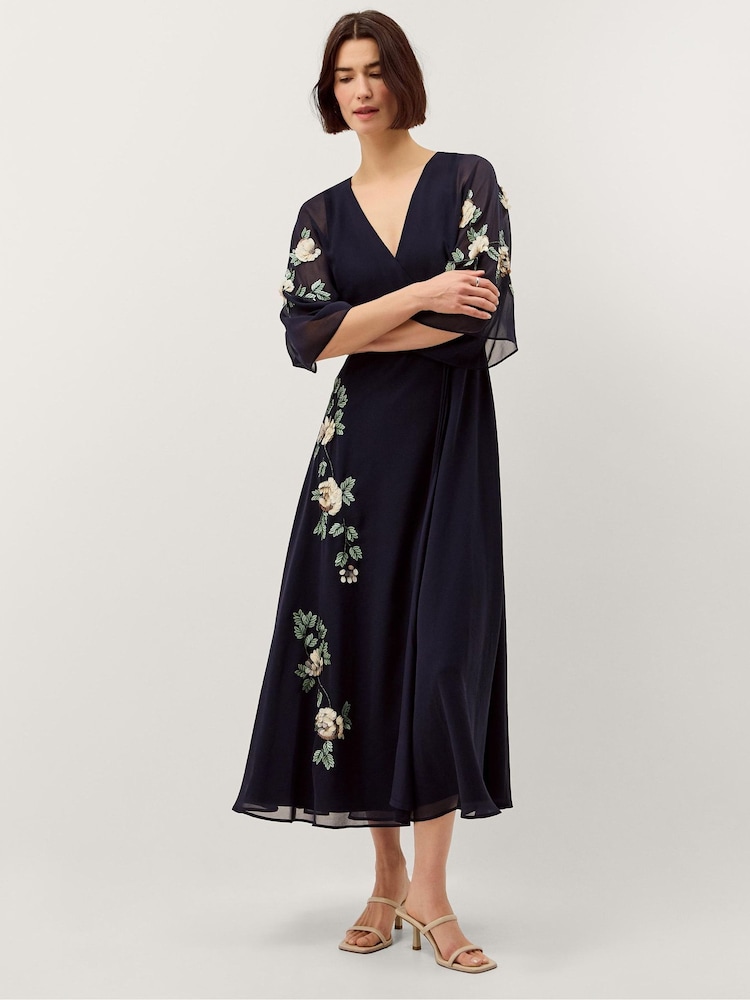 فستان متوسط الطول بتصميم ملفوف مطرَّز بورود Clara من Monsoon - Image 1 of 4