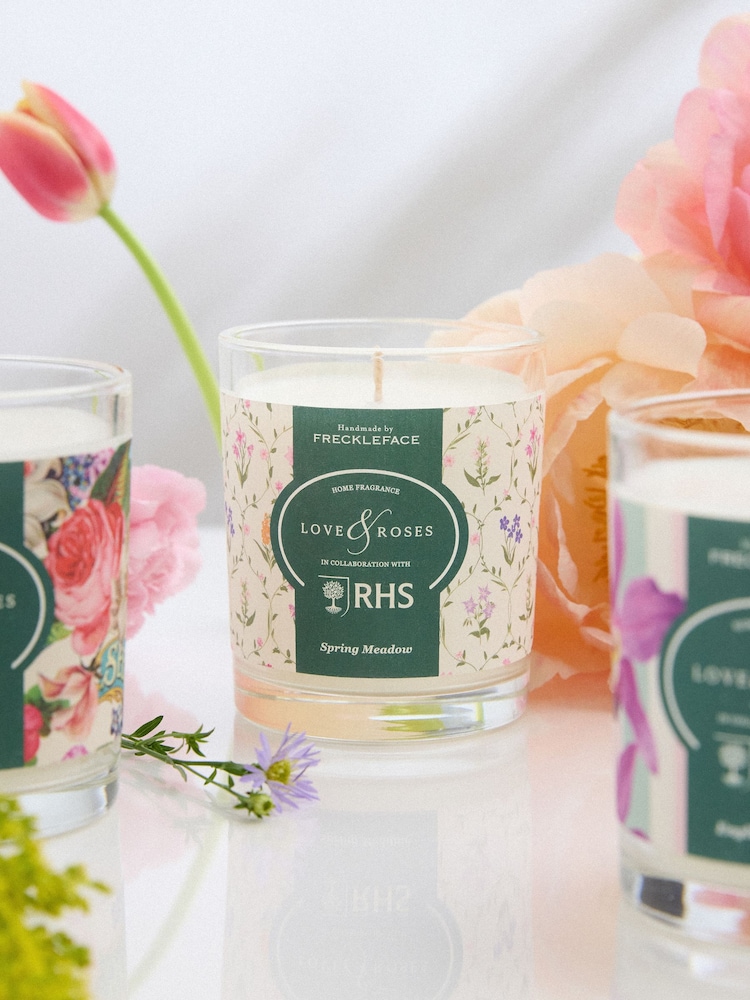 Love & Roses x RHS Spring Meadow Freckleface 1 Wick Candle - Image 2 of 3