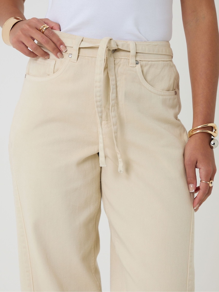 Threadbare Cream Petite Belted Barrel Leg Jeans - Image 4 of 4 Threadbare Cream Petite Belted Barrel Leg Jeans - Image 4 of 4