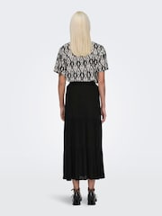 ONLY Black Maxi Tiered Skirt - Image 2 of 5