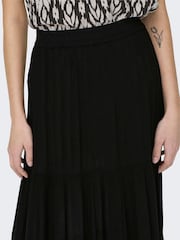ONLY Black Maxi Tiered Skirt - Image 3 of 5