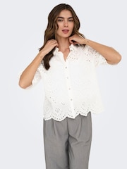 ONLY Short Sleeve Broderie Anglais Shirt - Obraz 1 z 6