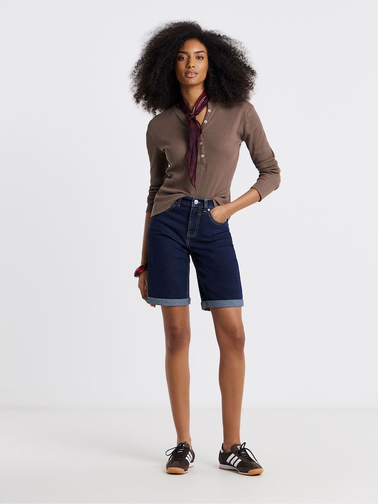 Azul - Simply Be Denim Knee Shorts - Imagen 1 de 4