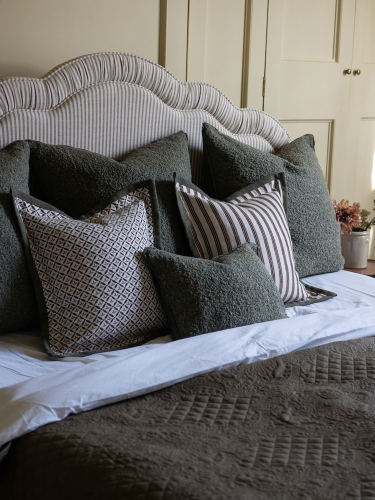 Ellenvale Interiors Olive Fleur Print Cushion Cover 45 X 45cm - Image 2 of 3