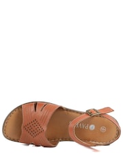 棕色 - Pavers Leather Buckle Fasten Casual Sandals - 圖片 5/5