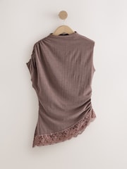 Mauve Purple Sleeveless Asymmetrical Lace Hem Top - Image 7 of 9