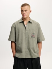 Grün - Cotton On Darcy Short Sleeve Shirt - Bild 1 von 5