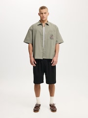 Grün - Cotton On Darcy Short Sleeve Shirt - Bild 5 von 5