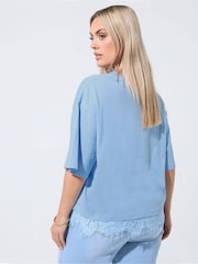 Azul claro - Yours Curve Limited Lace Hem Top - Imagen 3 de 6