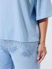 Azul claro - Yours Curve Limited Lace Hem Top - Imagen 4 de 6