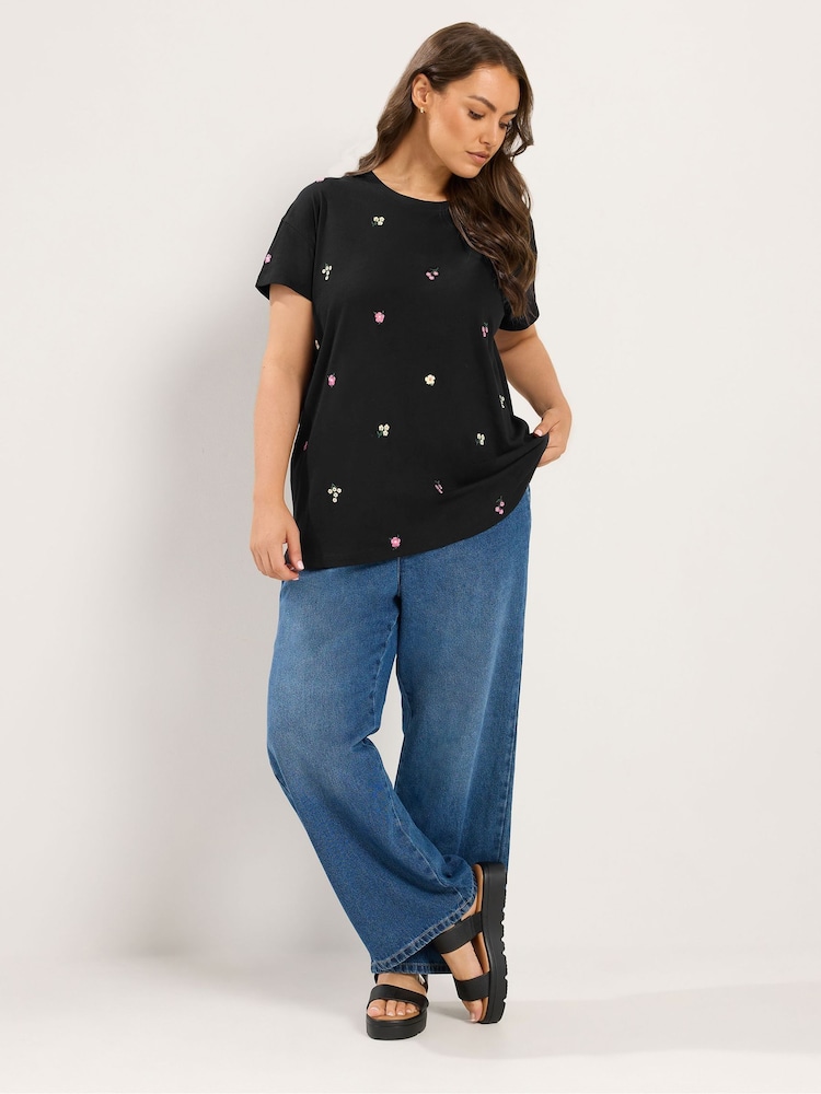 Yours Curve Black All Over Print Embroidery Blossom T-Shirt - Image 2 of 5 Yours Curve Black All Over Print Embroidery Blossom T-Shirt - Image 2 of 5