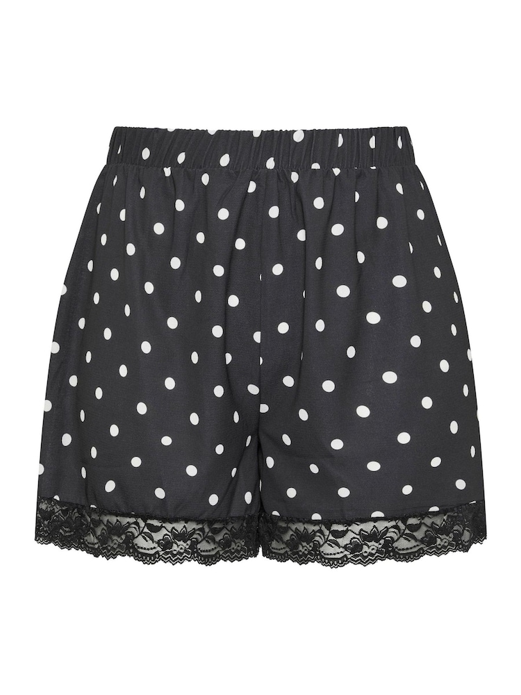 Yours Curve Black Limited Lace Hem Shorts - Image 5 of 5