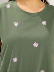 Yours Curve Green Daisy Embroidered Top - Image 4 of 5