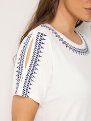 Yours Curve White Embroidered Detail T-Shirt - Image 4 of 5
