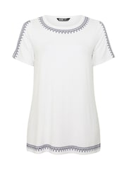 Yours Curve White Embroidered Detail T-Shirt - Image 5 of 5