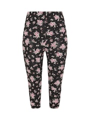 Yours Curve Black Floral Print Cropped Leggings 2 Pack - Image 7 of 8