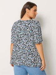 Yours Curve Black Ditsy Pleated Swing Top - Image 3 of 5