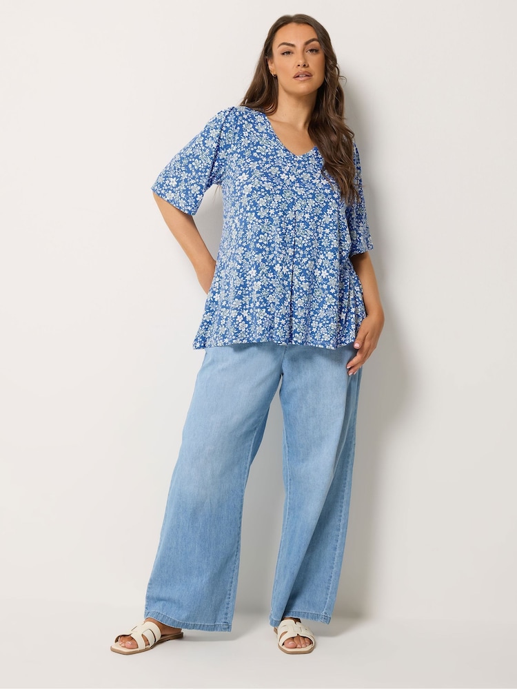 Yours Curve Blue Ditsy Pleated Swing Top - Image 2 of 5