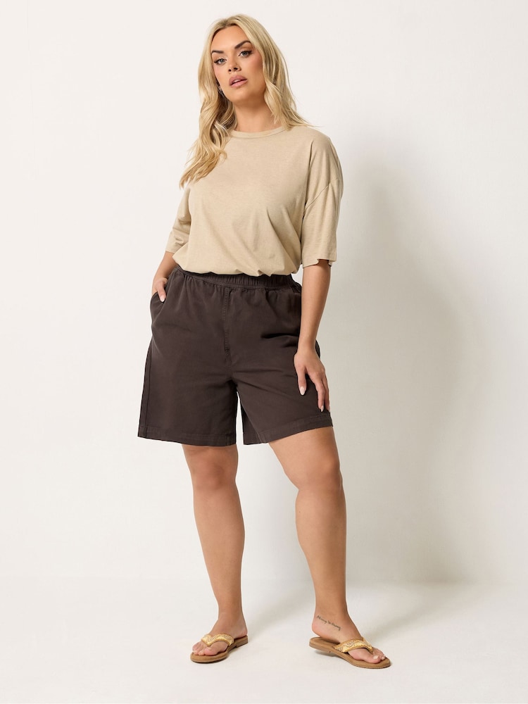 Yours Curve Brown Denim Shorts - Image 2 of 5 Yours Curve Brown Denim Shorts - Image 2 of 5