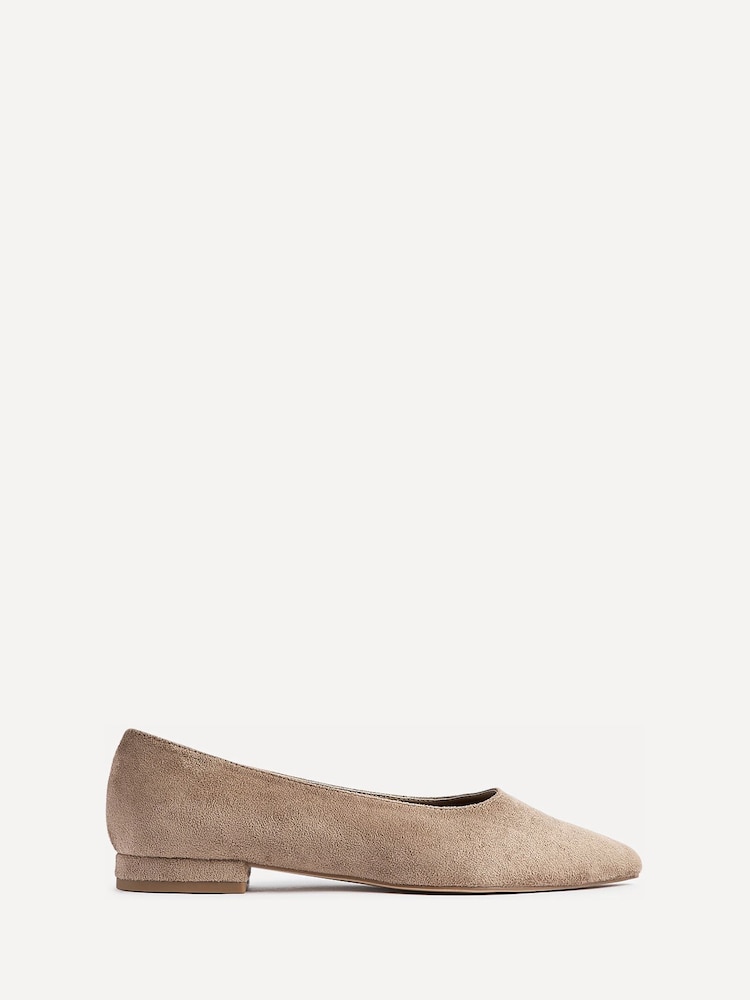Linzi Natural Wide Fit Compete Pointed Toe Ballet Flat Shoes - Image 2 of 5 Linzi Natural Wide Fit Compete Pointed Toe Ballet Flat Shoes - Image 2 of 5
