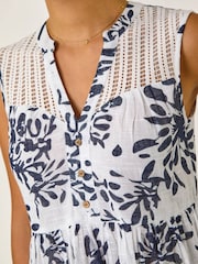 فستان مجمع بطبعة زهور وأجزاء دانتيل من Roman - Image 5 of 5