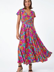 فستان متوسط الطول بخصر مكشكش وطبعة مورّدة من Roman - Image 2 of 5