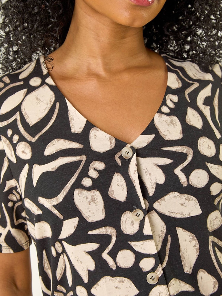 Roman Black Petite Abstract Stretch Blouse - Image 5 of 5
