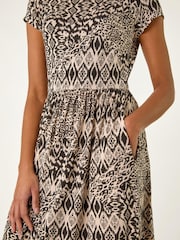 فستان متوسط الطول بطبعة تجريدية من Roman - Image 5 of 5