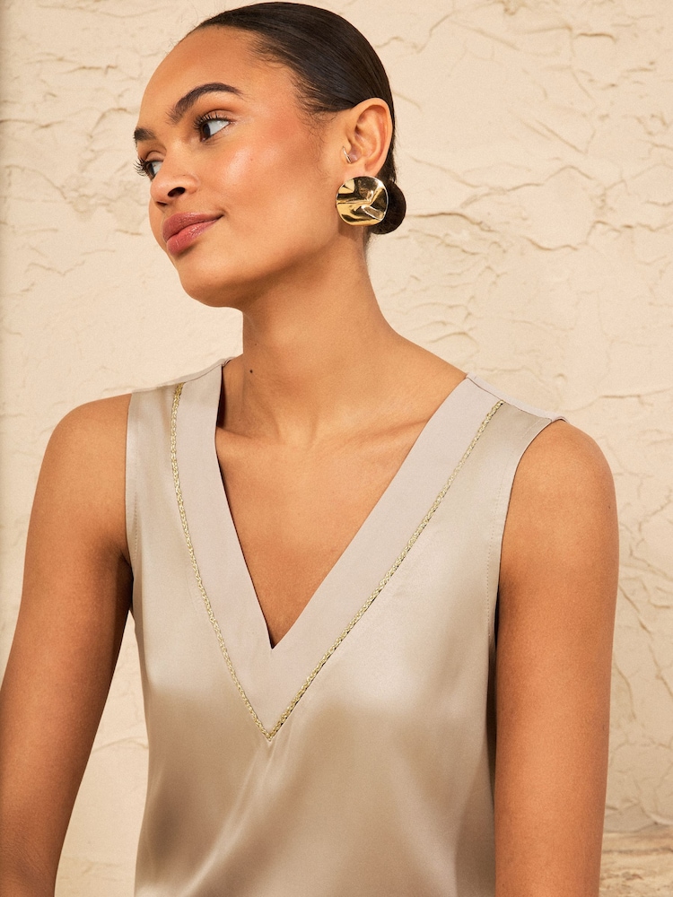 Love & Roses Champagne Gold Chiffon Trim Petite V-Neck Satin Front Vest - Image 2 of 4 Love & Roses Champagne Gold Chiffon Trim Petite V-Neck Satin Front Vest - Image 2 of 4