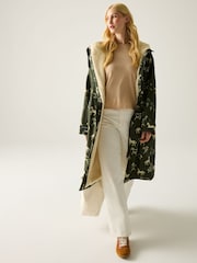 Regatta Green Oversized Waterproof Borg Fleece Lined Changing Coat - Image 3 of 9