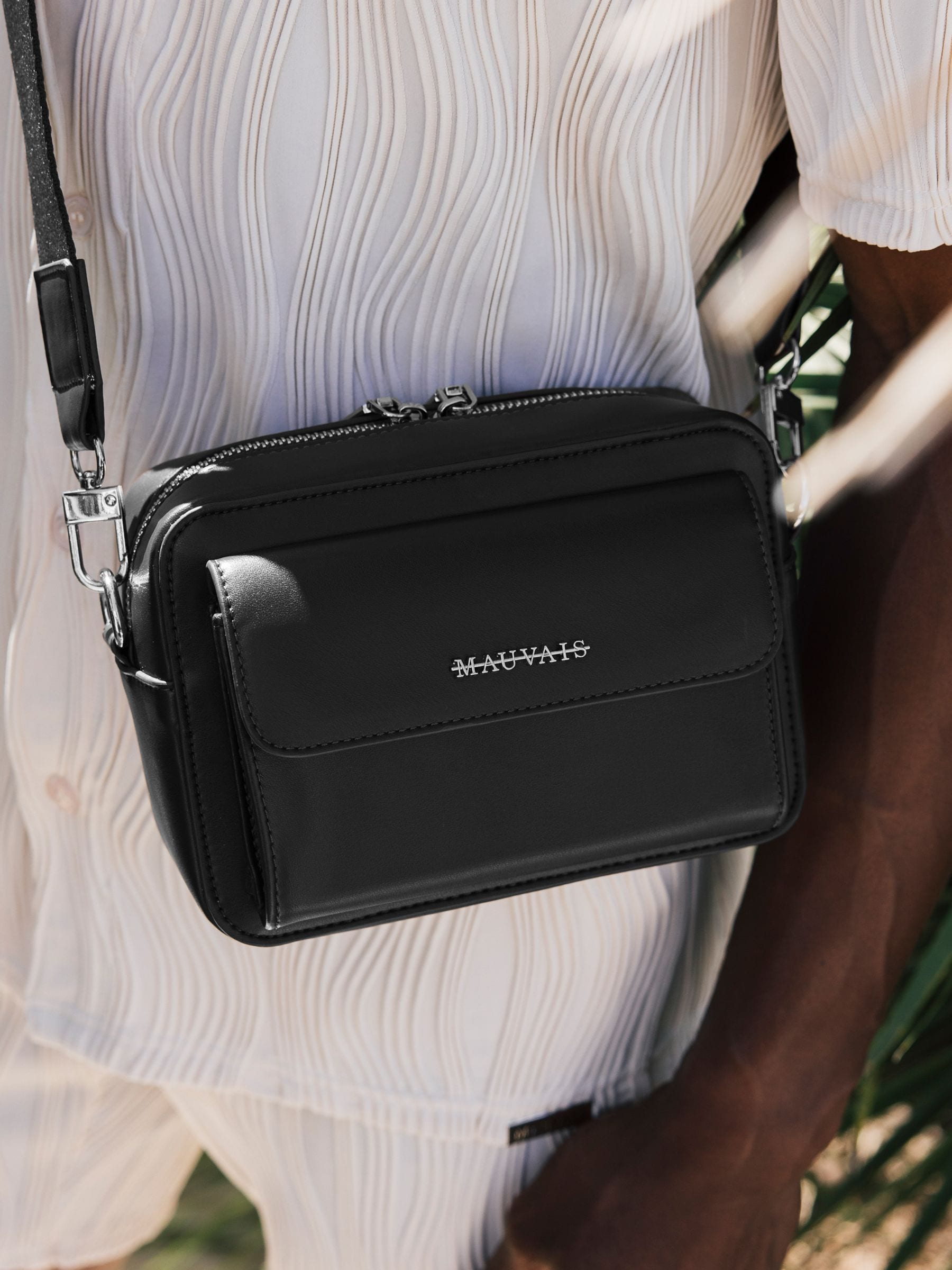 R*0様 Y's Curvy Crossbody Bag Buy MAUVAIS Black Santori Cross Body Bag from the Next UK online shop