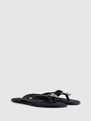 River Island Hardware Toe Thong Flat Sandal - תמונה 3 מתוך 6