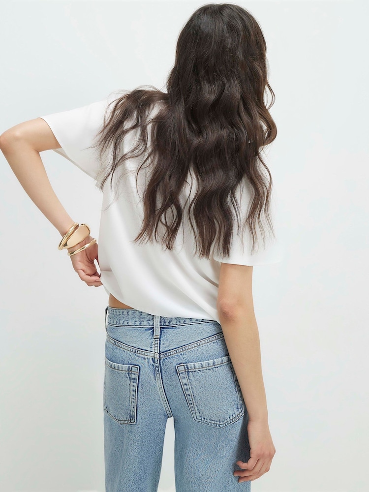 River Island White Scallop Detail T-Shirt - Image 2 of 4 River Island White Scallop Detail T-Shirt - Image 2 of 4