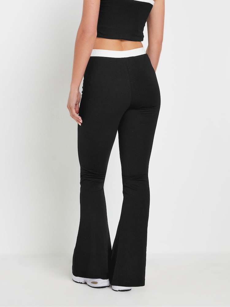 PixieGirl Petite Black Contrast Waistband Flared Leggings - Image 2 of 6