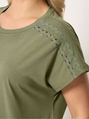 Yours Curve Green Ric Rac Insert T-Shirt - Image 4 of 5
