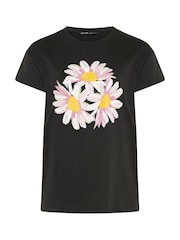 Yours Curve Black Placement Print Core T-Shirt - Image 5 of 5