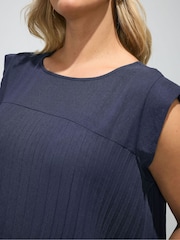 Yours Curve Blue London Pleated Top & Trousers Set - Image 4 of 6