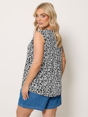 Yours Curve Black Ditsy Print Notch Neck Vest Top - Image 3 of 5