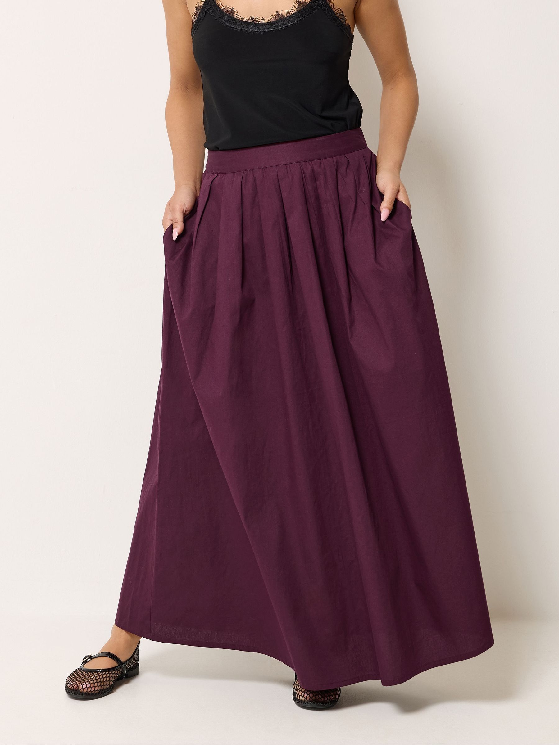 Pixiegirl Petite Women's Red Poplin Full Maxi Skirt